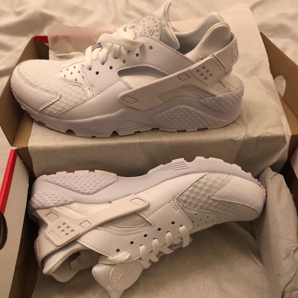 All white Nike Air Huarache